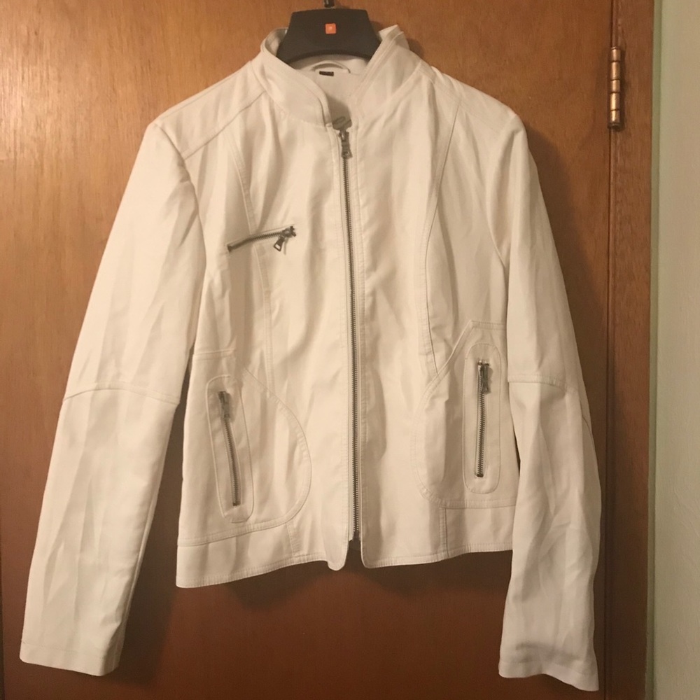 NWOT Vegan Leather Moto Guess Jacket